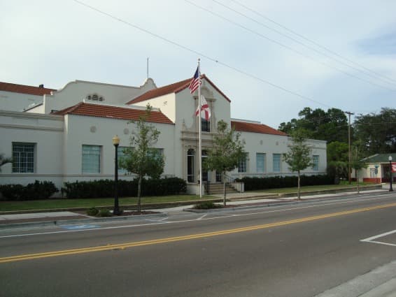 Wauchula City Hall