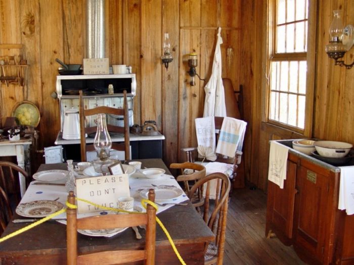 Baker House Interior