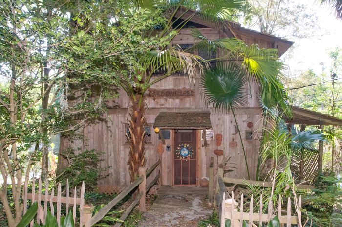 Beluthahatchee Park Home