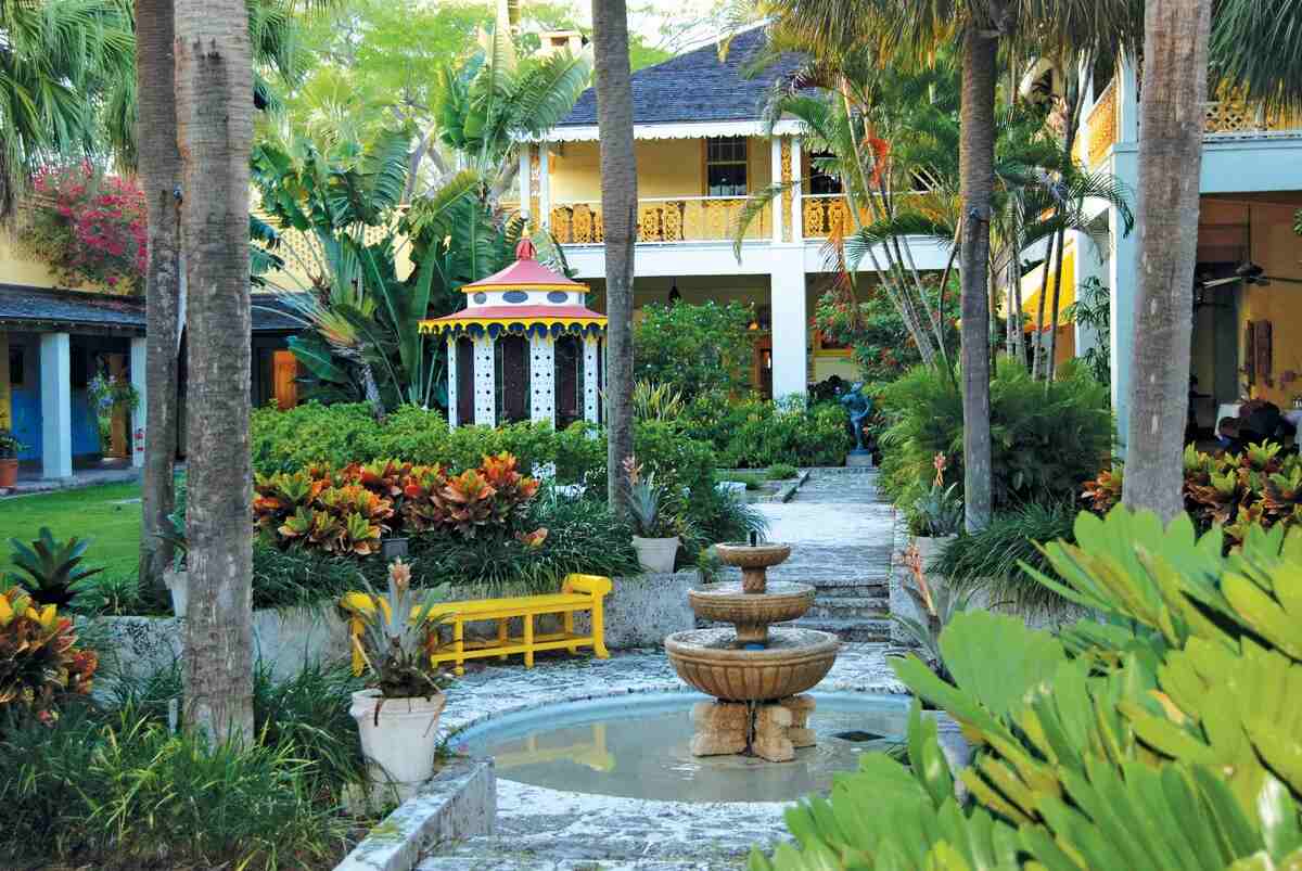 Bonnet House courtyard
