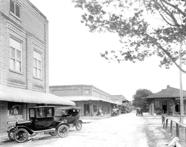 Bowling Green, Florida. Founded by Pioneers from Kentucky