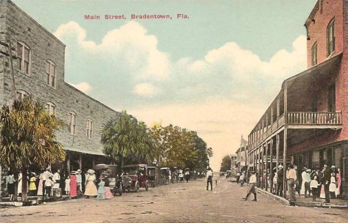 Vintage Postcard Main Street Bradentown