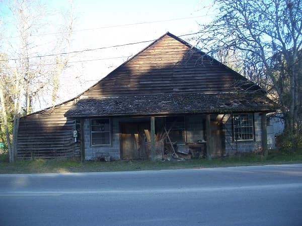 Old Building in Bristol, Florida