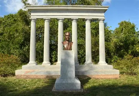 Collier Memorial at Collier-Seminole State Park