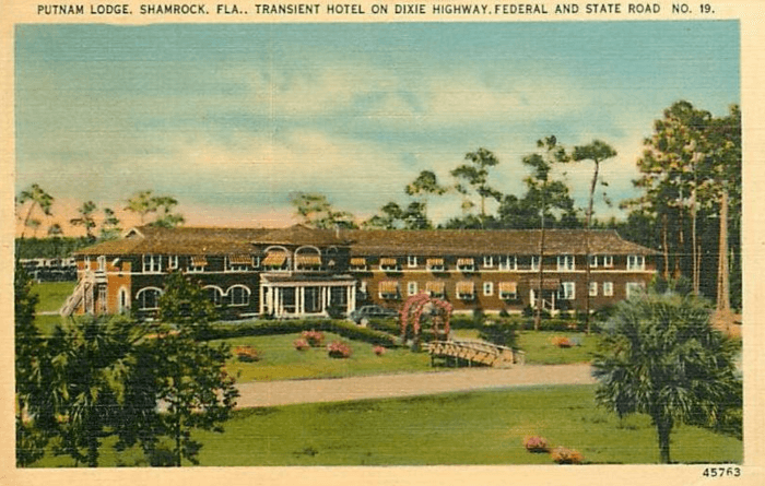 Cross City Putnam Lodge Postcard