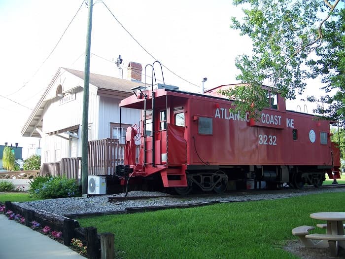 Dundee Railroad Depot
