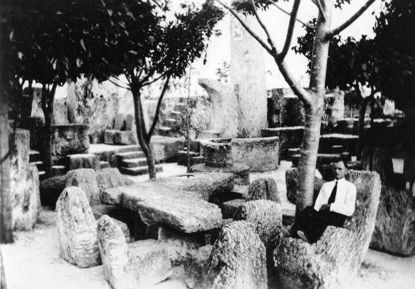 Coral Castle with Ed Leedskalnin