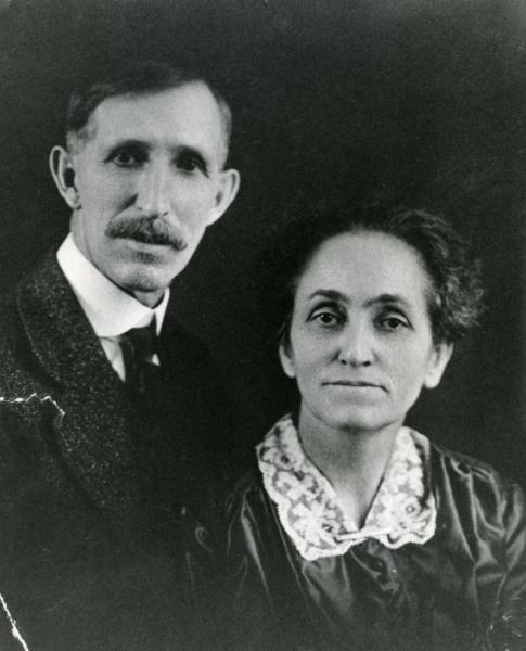 Walt Disney's Parents, Elias Disney and Flora Call Disney