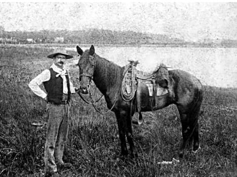 A late 19th century Florida cow hunter and his horse. Credits: Florida Archives