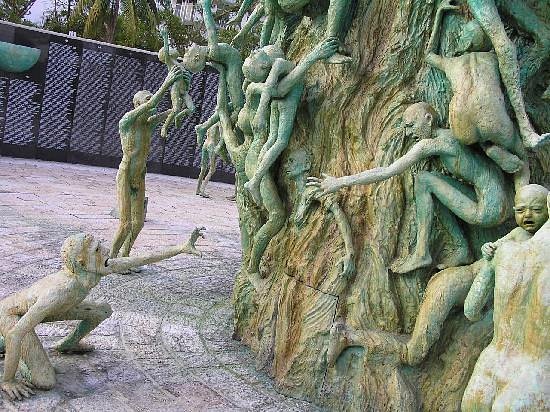 Holocaust Memorial Climbing People