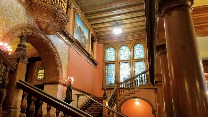 Hotel Ponce Stairway