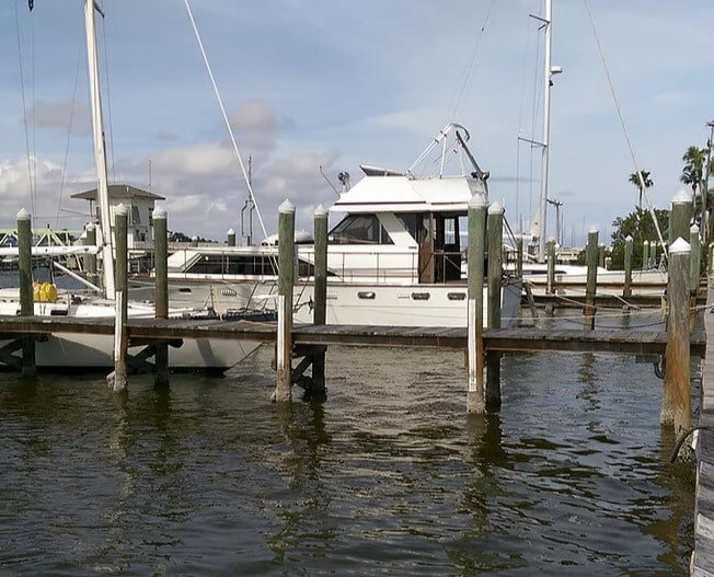 Telemar Bay Marina