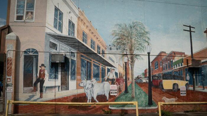 Mural on Makinson Hardware