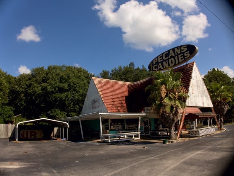 Abandonada Hornes Restaurante e uma Loja de recordações no Lawtey, Flórida