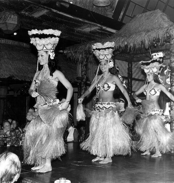 Mai Kai Dancers in the Early Days