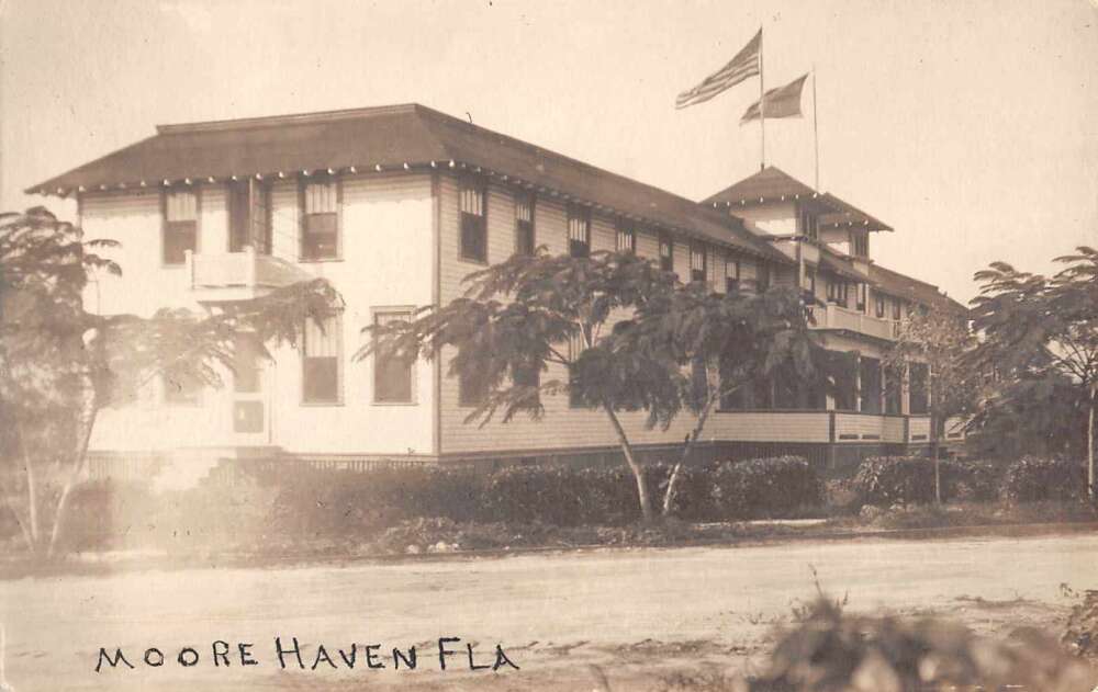 Moore Haven Hotel
