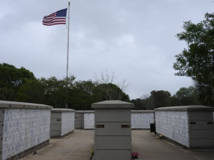 9 National Cemeteries in Florida Lest We