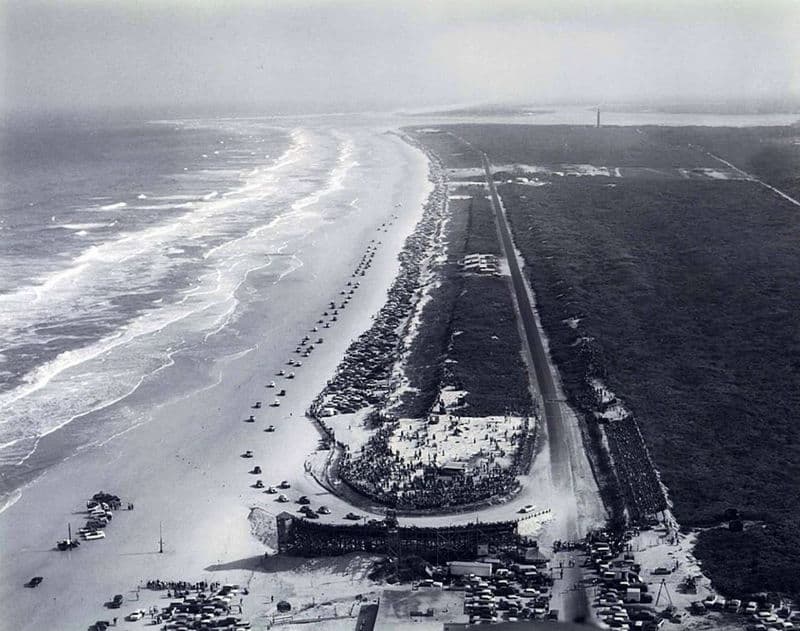 The Early Days of Stock Car Racing on the sands of Daytona Beach