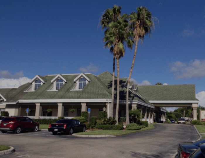 Pinecraft Der Dutchman Exterior