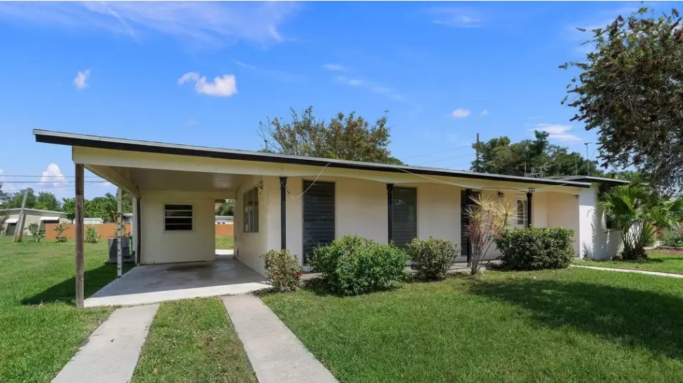 Port St Lucie River Park Home Built in 1959