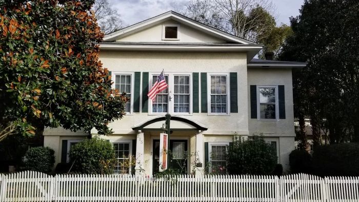 Quincy Millhouse Inn