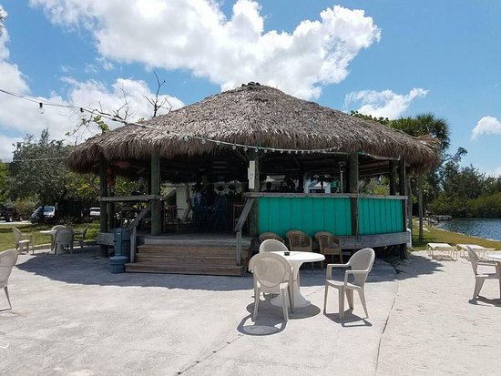 Sugarloaf Lodge Tiki Bar