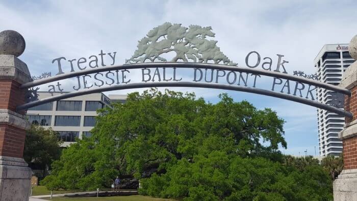 Entrance to Treaty Oak Park