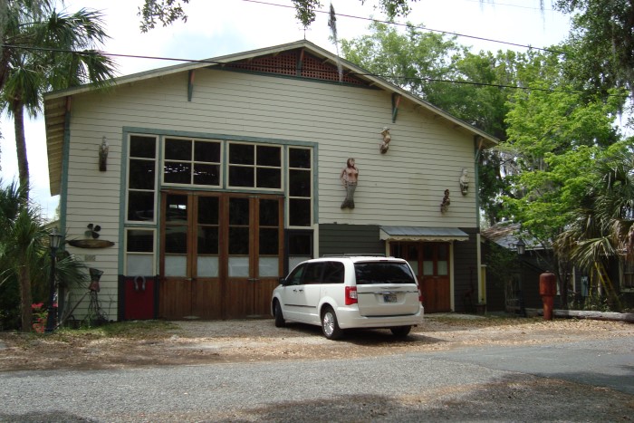 Workshop and Home on St Johns River