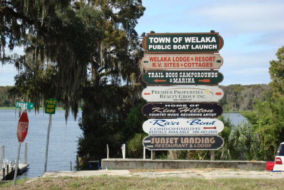 Welaka Sign