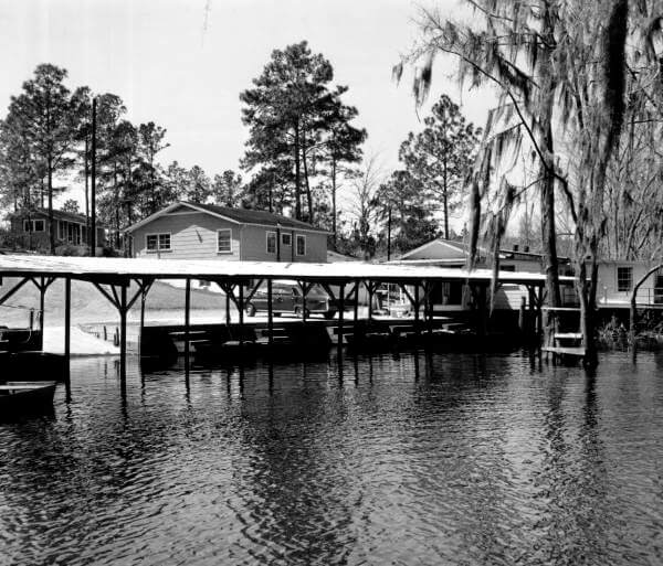Wewahitchka Dead Lake Fishing Lodge