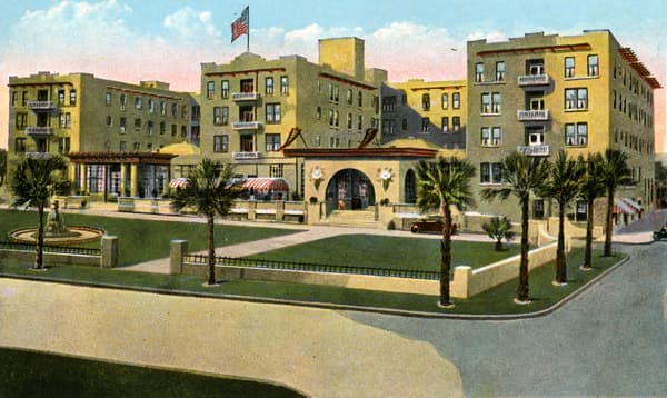 Fountain Inn, Eustis, Florida